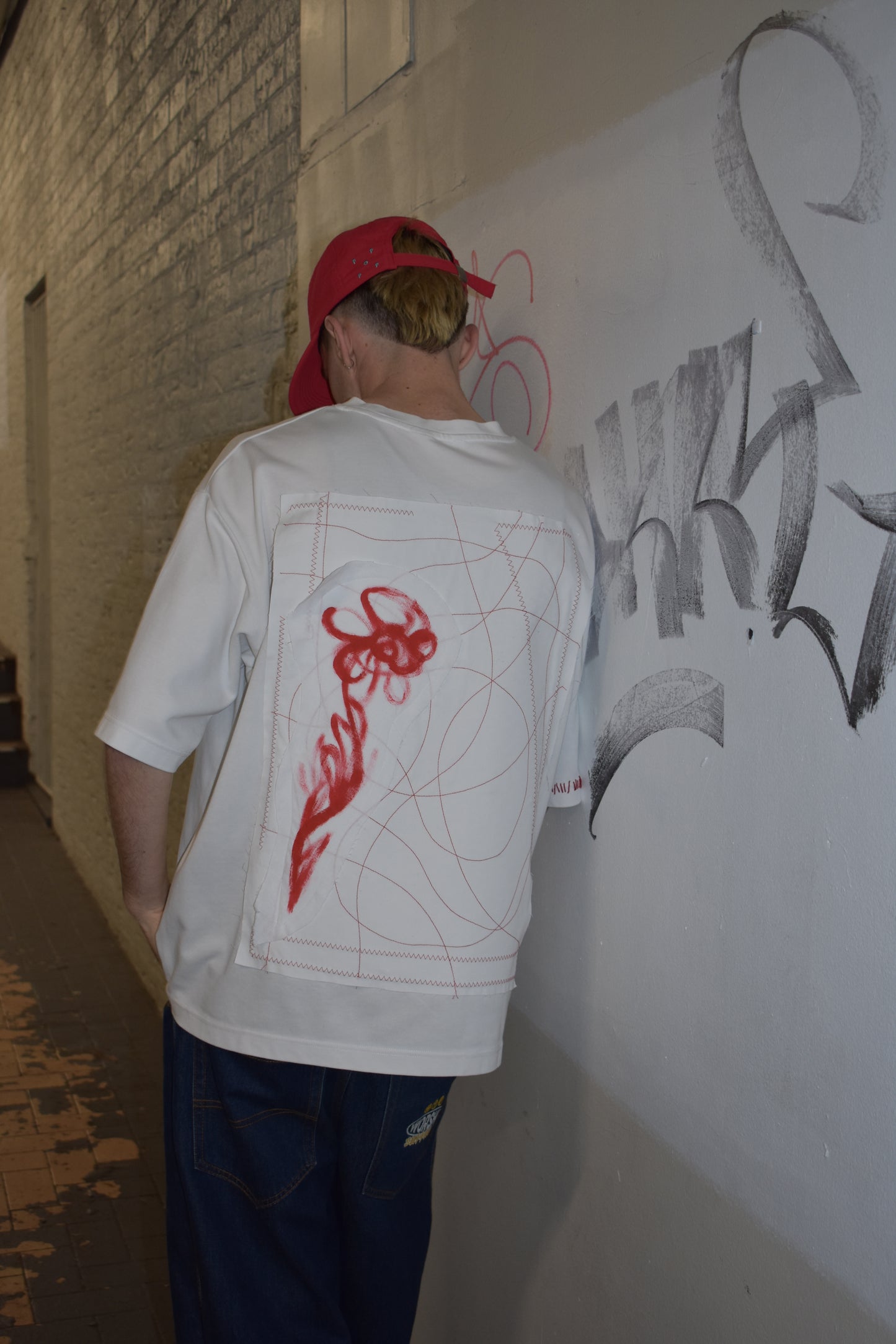 Oversized Stitch Tee - White // AM061