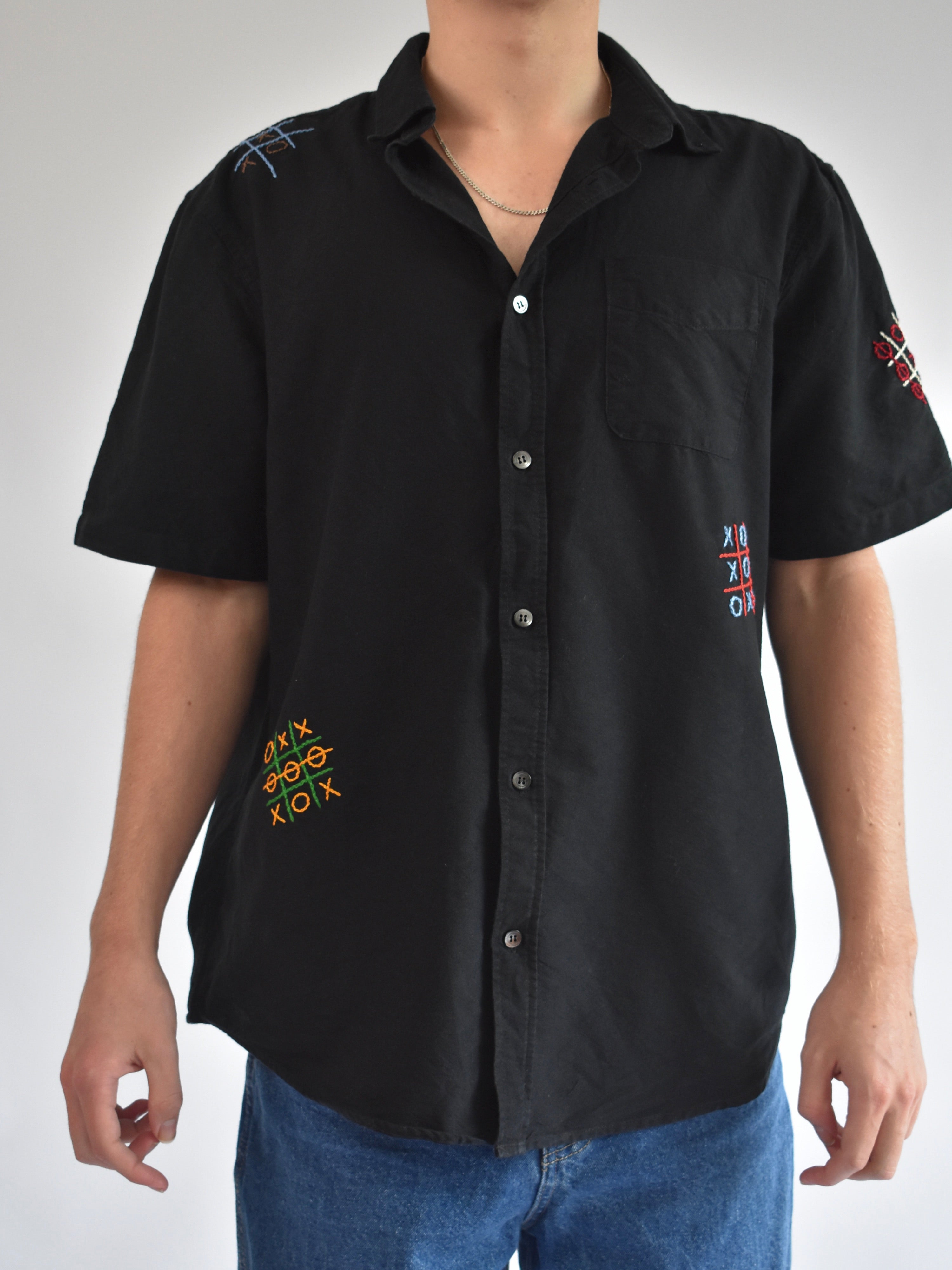 Noughts and Crosses Shirt - Black // AM057