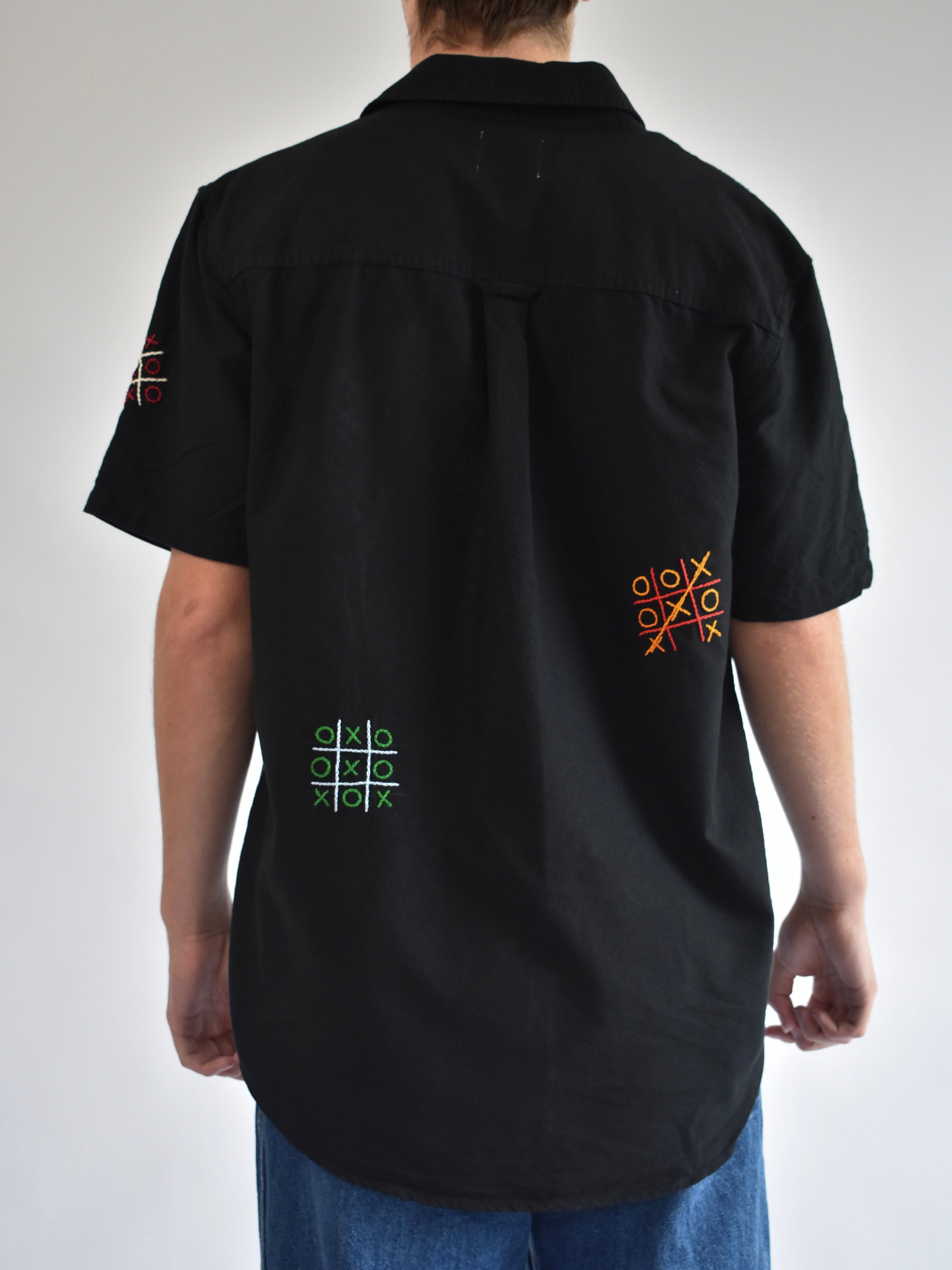 Noughts and Crosses Shirt - Black // AM057