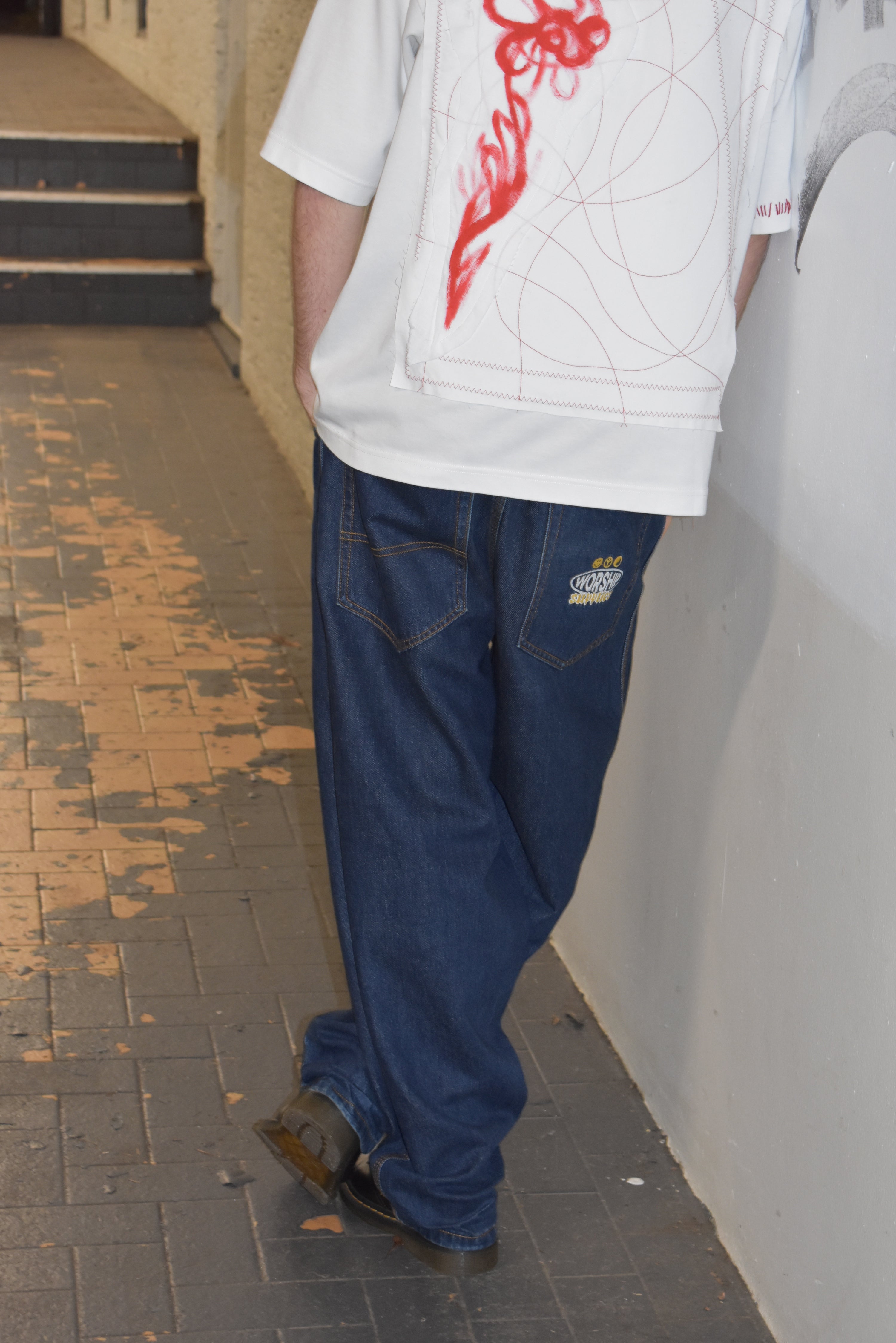 Oversized Stitch Tee - White // AM061