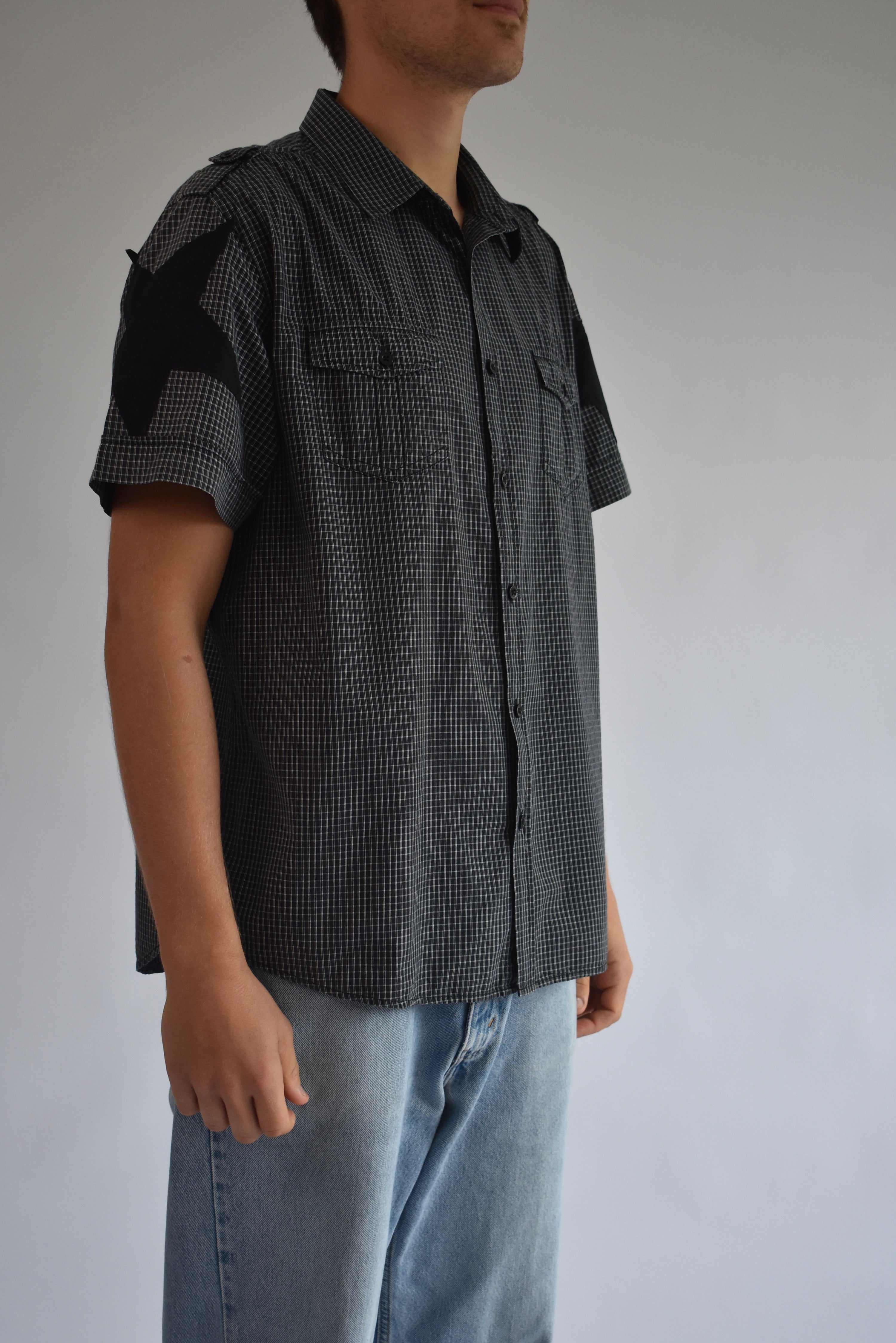 Star Sleeve Shirt - Black // AM065